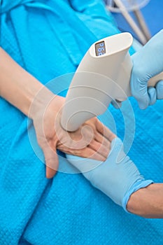 Procedure against hyperhidrosis