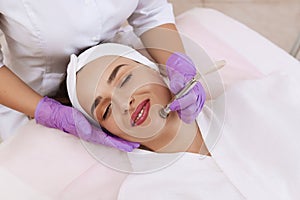 Procedure of Microdermabrasion.