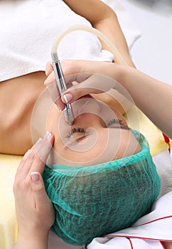 Procedure of Microdermabrasion.