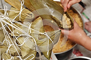 Making rice dumpling