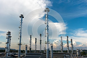 Process Columns of Natural Gas Plant