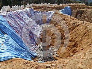 The process of cutting piles after the completion of building foundation piling work.