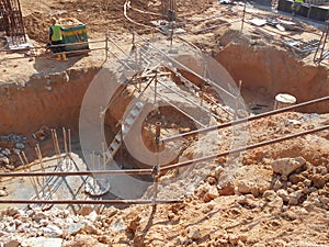 The process of cutting piles after the completion of building foundation piling work.