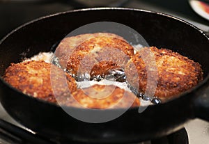 Process of frying of meat cutlets