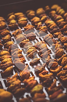 The process of home cooking dried fruits in an electric dryer