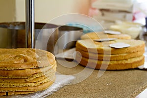 The process of making cakes, baking cakes, preparing to assemble the cake