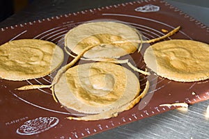 The process of making cakes, baking cakes, preparing to assemble the cake