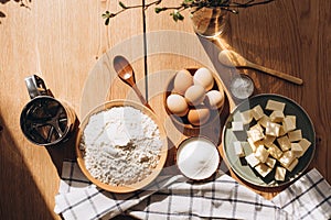 The process of preparing and decorating an Easter cupcake in the kitchen