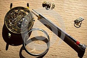 The process of repair mechanical watches