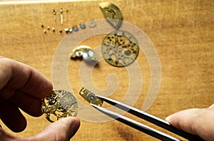 The process of repair mechanical watches