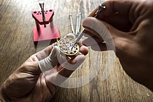 The process of repair mechanical watches