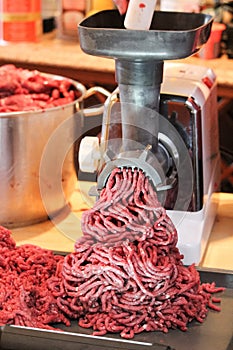 Processing and grinding moose meat at home