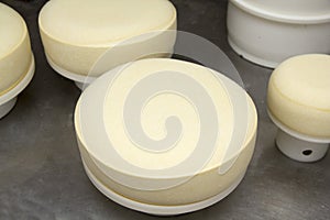 Production of smoked cheese