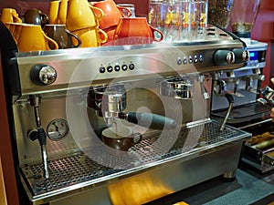 Professional barista coffee espresso making machine