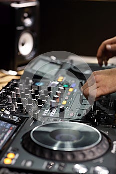 Professional 4 channel DJ controller