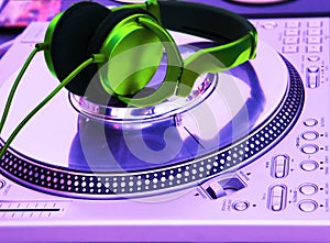 Professional DJ Vinyl Player