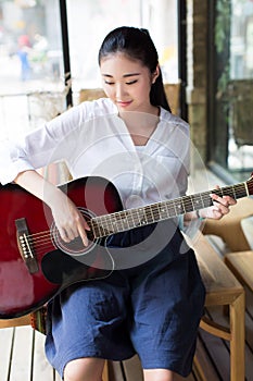 Professional female guitarist