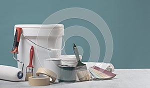 Professional home decorator and painter tools