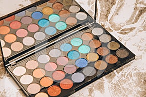 Professional make-up eyeshadow palette