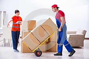 The professional movers doing home relocation