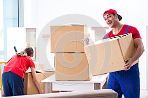 The professional movers doing home relocation