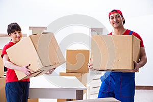 The professional movers doing home relocation