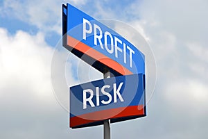 Profil and risk - street sign, sky in background