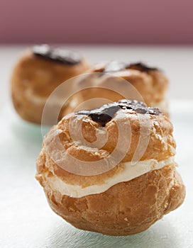 Profiterole dessert