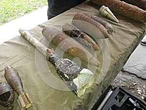 Projectile whizz bang