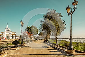 Promenade along the Lagoon del Rocio