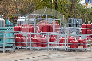 Propane gas cylinders in a filling station