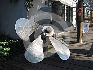 Propeller 2