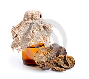 Propolis or bee glue with tincture.