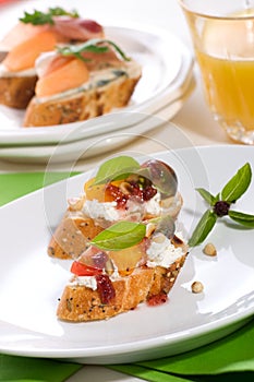 Prosciutto and blue cheese canapes