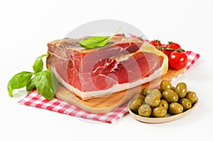 Prosciutto crudo photo