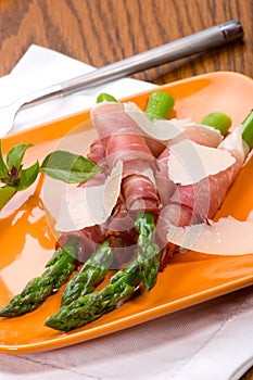 Prosciutto wrapped asparagus