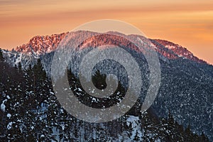 Prosečné hora v Chočských vrších od Jánošíkovské stoly při zimním západu slunce