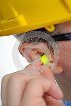 Protective ear plugs