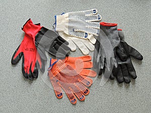 Protective gloves