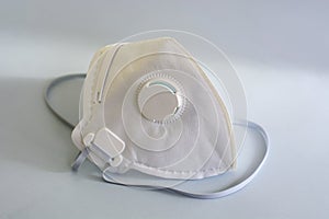 Protective medical dust surgical face mouth mask, disposable FFP3 respirator