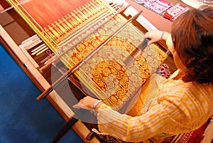 Pua Kumbu weaving