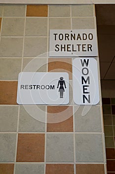 Public tornado shelter wall