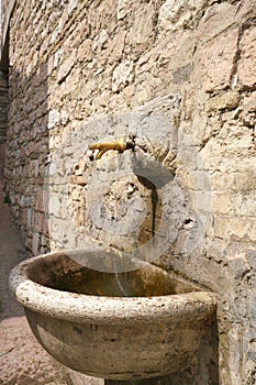 Public water fountain, Assisi