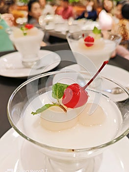 Pudding almont for dessert