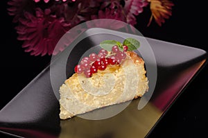 Pudding cheese and red currant