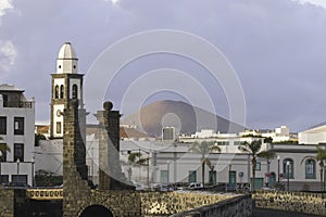 Puente de las Bolas, Arrecife. photo