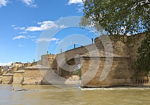 Puente de Piedra Bridge in Zaragoza photo