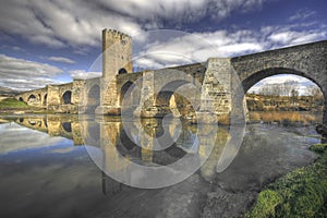 Puente Medieval photo