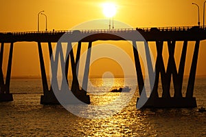 Puente sobre el lago de Maracaibo photo