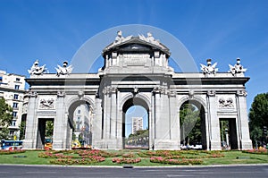Puerta de Alcala in Madrid, Spain photo